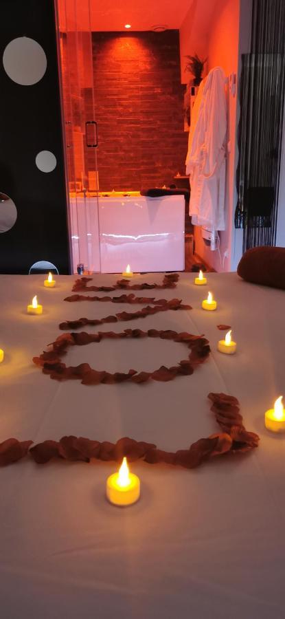 Spa Privatif Love Room, Le Hammam Et Bulles, Chez Nuits Chartraines Chartres Ngoại thất bức ảnh