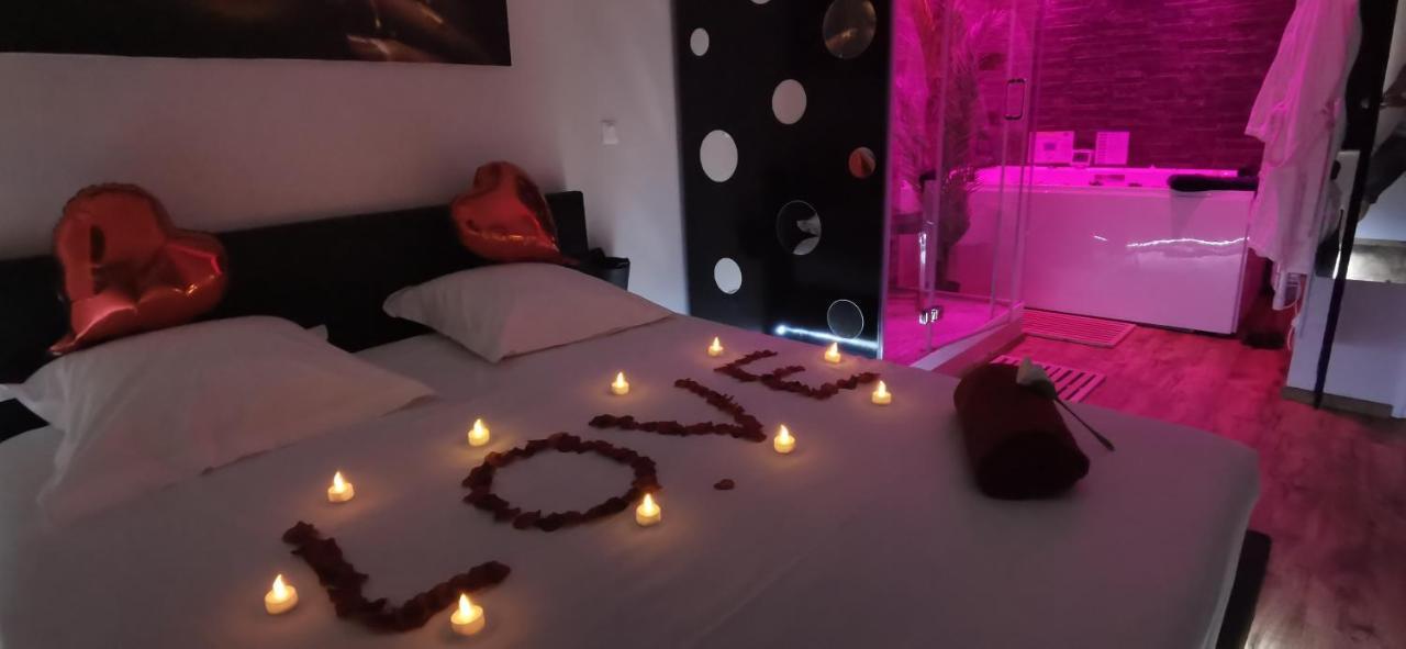 Spa Privatif Love Room, Le Hammam Et Bulles, Chez Nuits Chartraines Chartres Ngoại thất bức ảnh