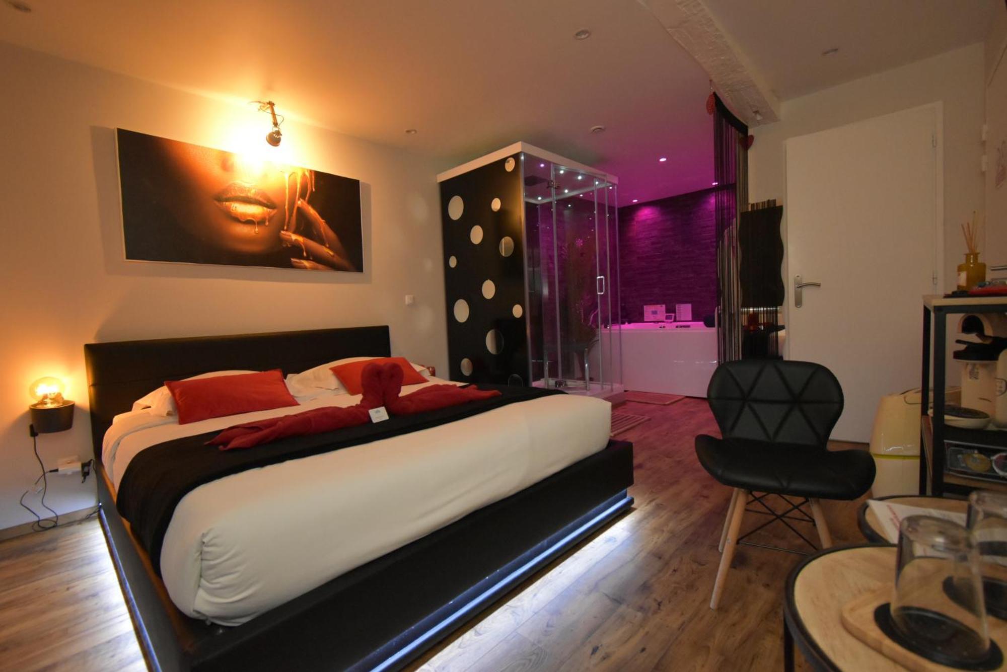 Spa Privatif Love Room, Le Hammam Et Bulles, Chez Nuits Chartraines Chartres Ngoại thất bức ảnh